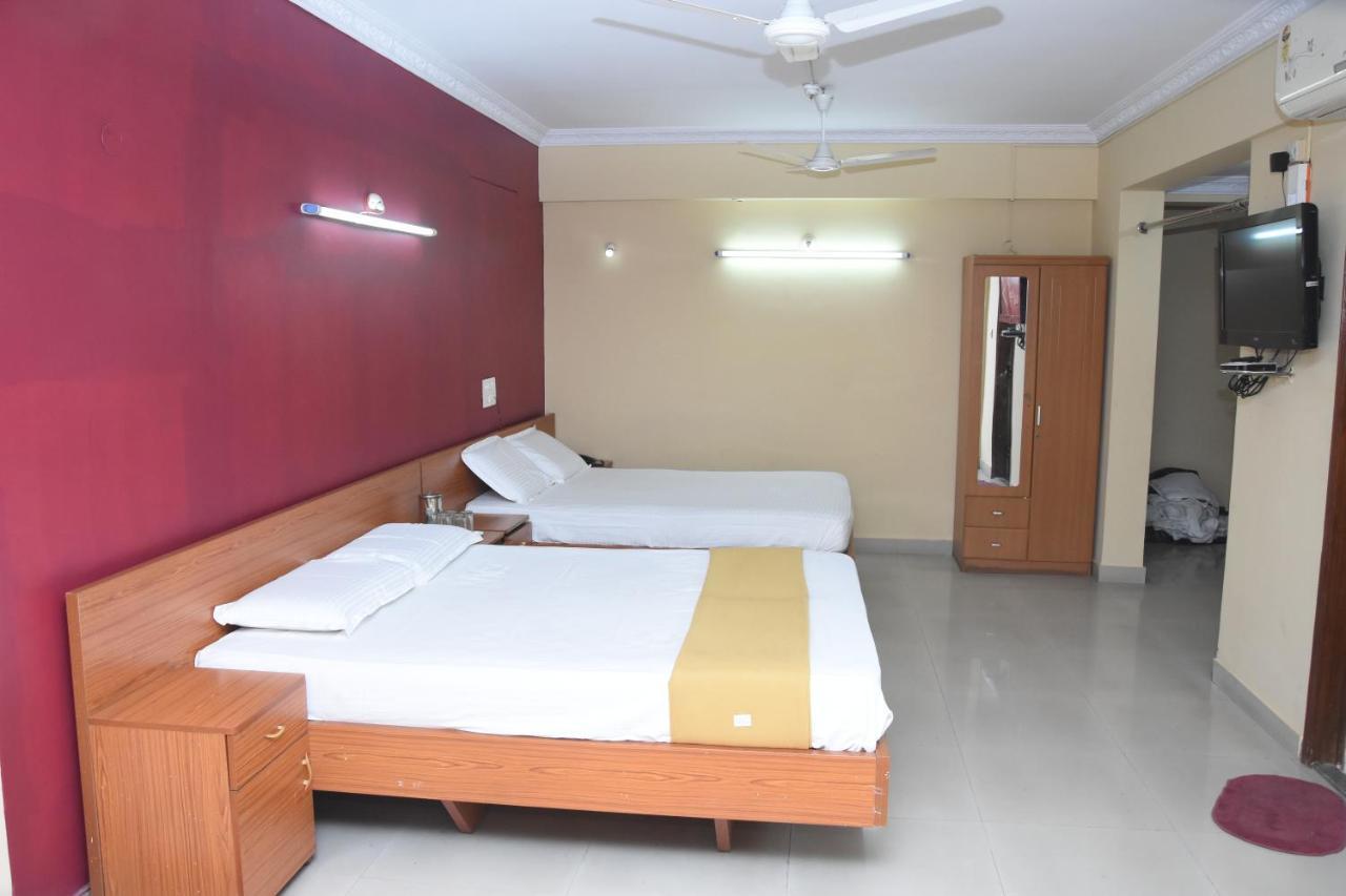Hotel Surya Residency Majestic Bengalúr Exteriér fotografie