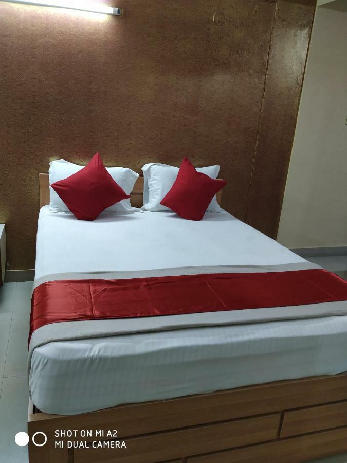 Hotel Surya Residency Majestic Bengalúr Exteriér fotografie